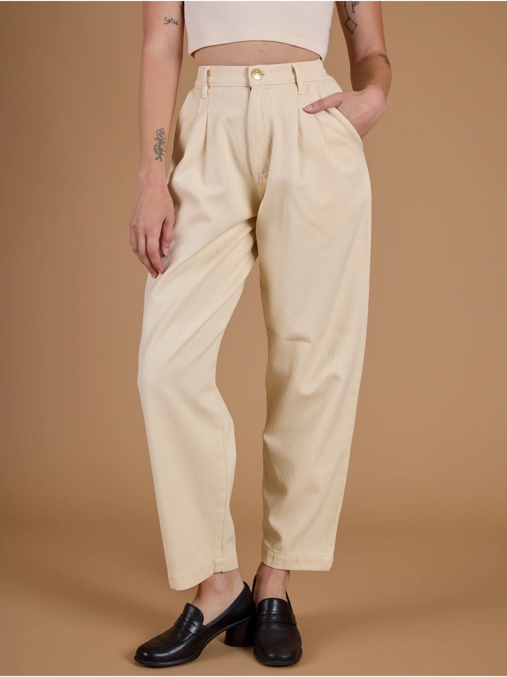 Zara beige/tan pleated trousers